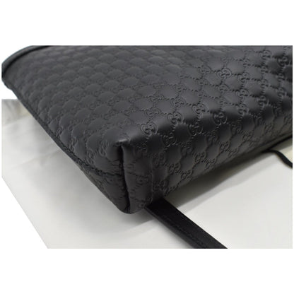 GUCCI Flat Microguccissima Leather Wallet Crossbody Black 607723