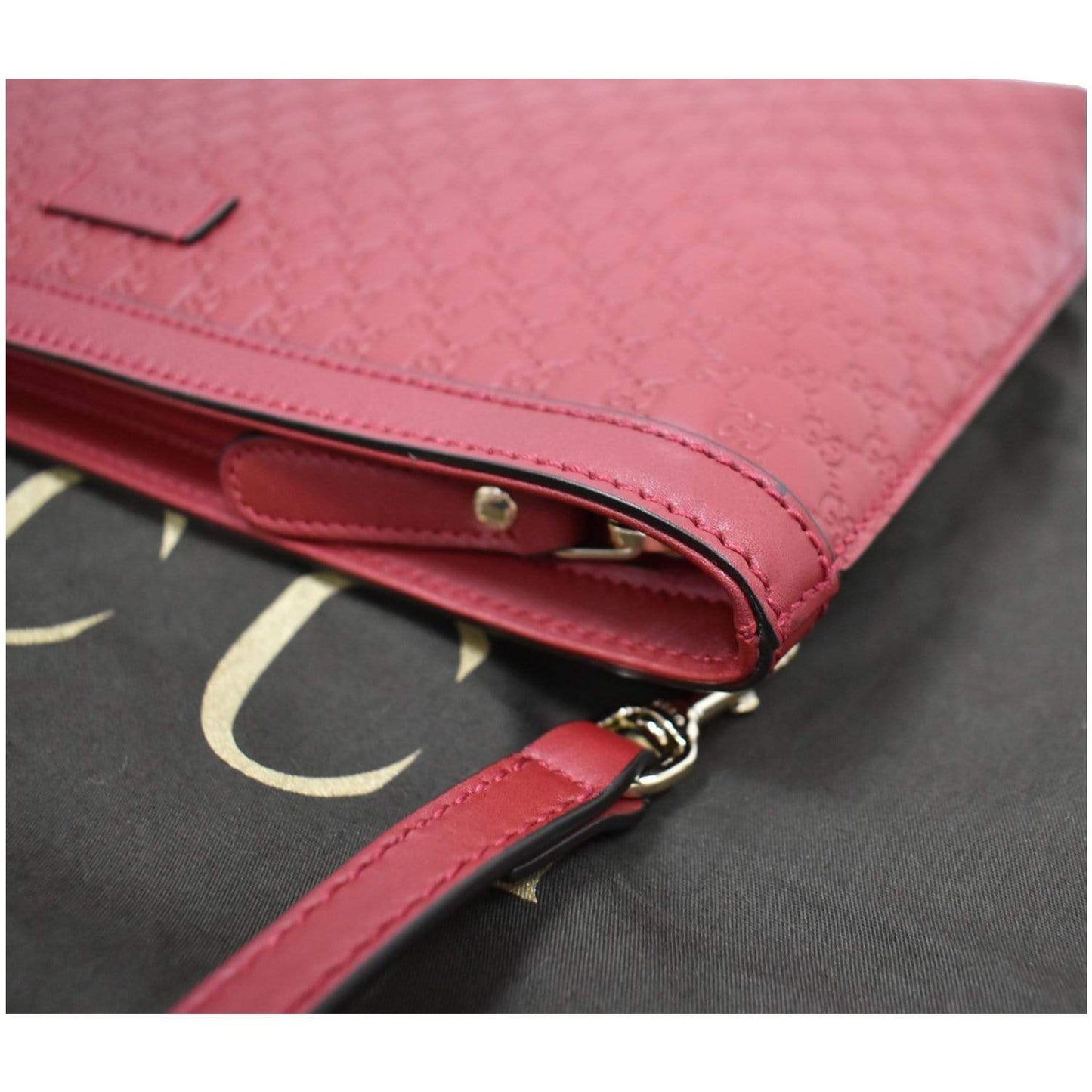 GUCCI Flat Microguccissima Leather Crossbody Wallet Red 607723 - 10% OFF