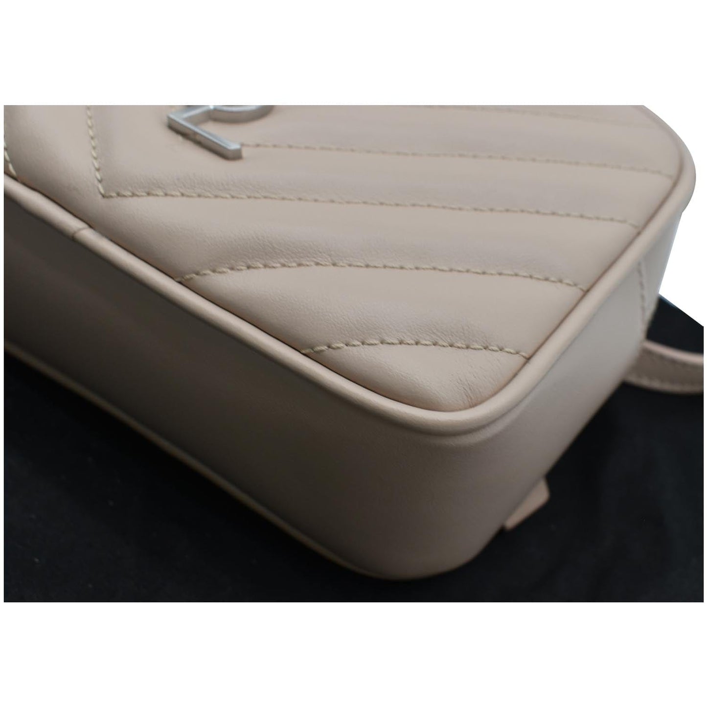 YVES SAINT LAURENT Lou Leather Camera Belt Bag Beige