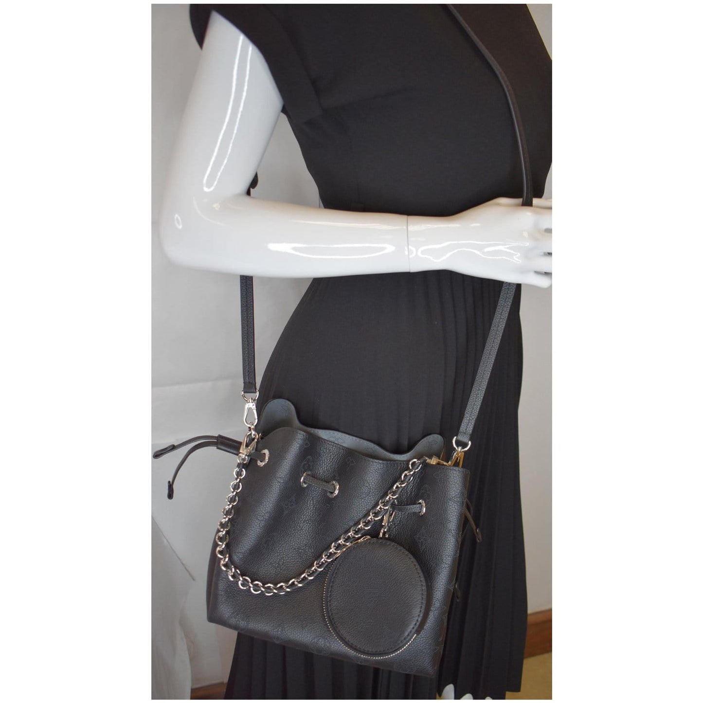 LOUIS VUITTON Bella Mahina Calf Leather Crossbody Bag Black