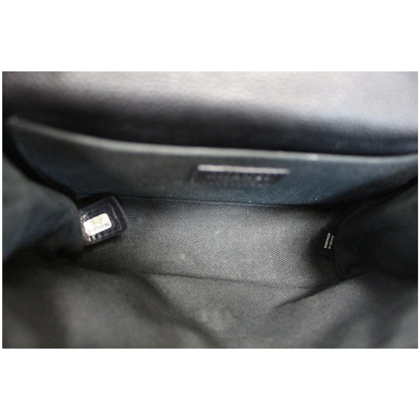 CHANEL 2.55 Reissue Flap Grained Leather Waist Belt Bag Black - 15% OFF