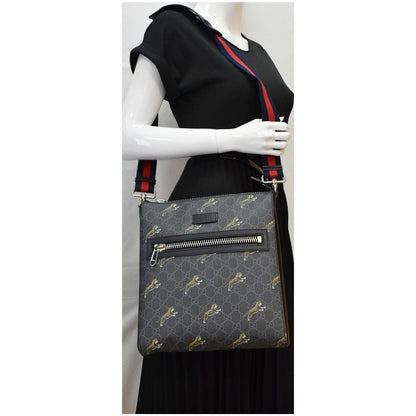 GUCCI Bestiary Tigers GG Supreme Square Messenger Bag Black 474137