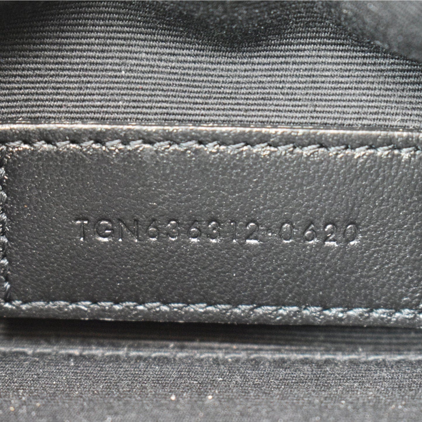 YVES SAINT LAURENT Matelasse Bill Grain De Poudre Zip Pouch Black