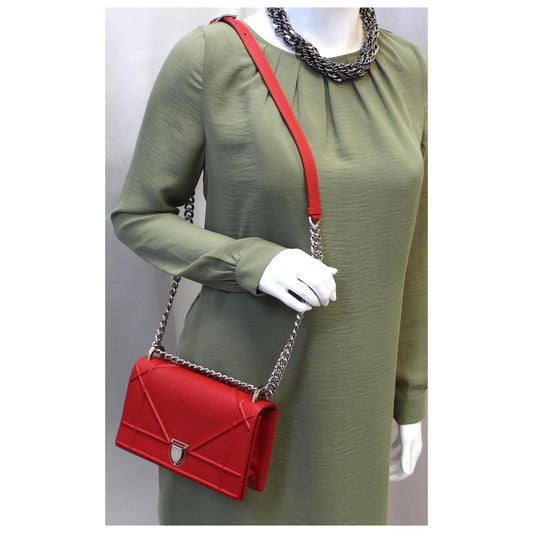 CHRISTIAN DIOR Diorama Flap Red Grained Leather Small Shoulder Bag