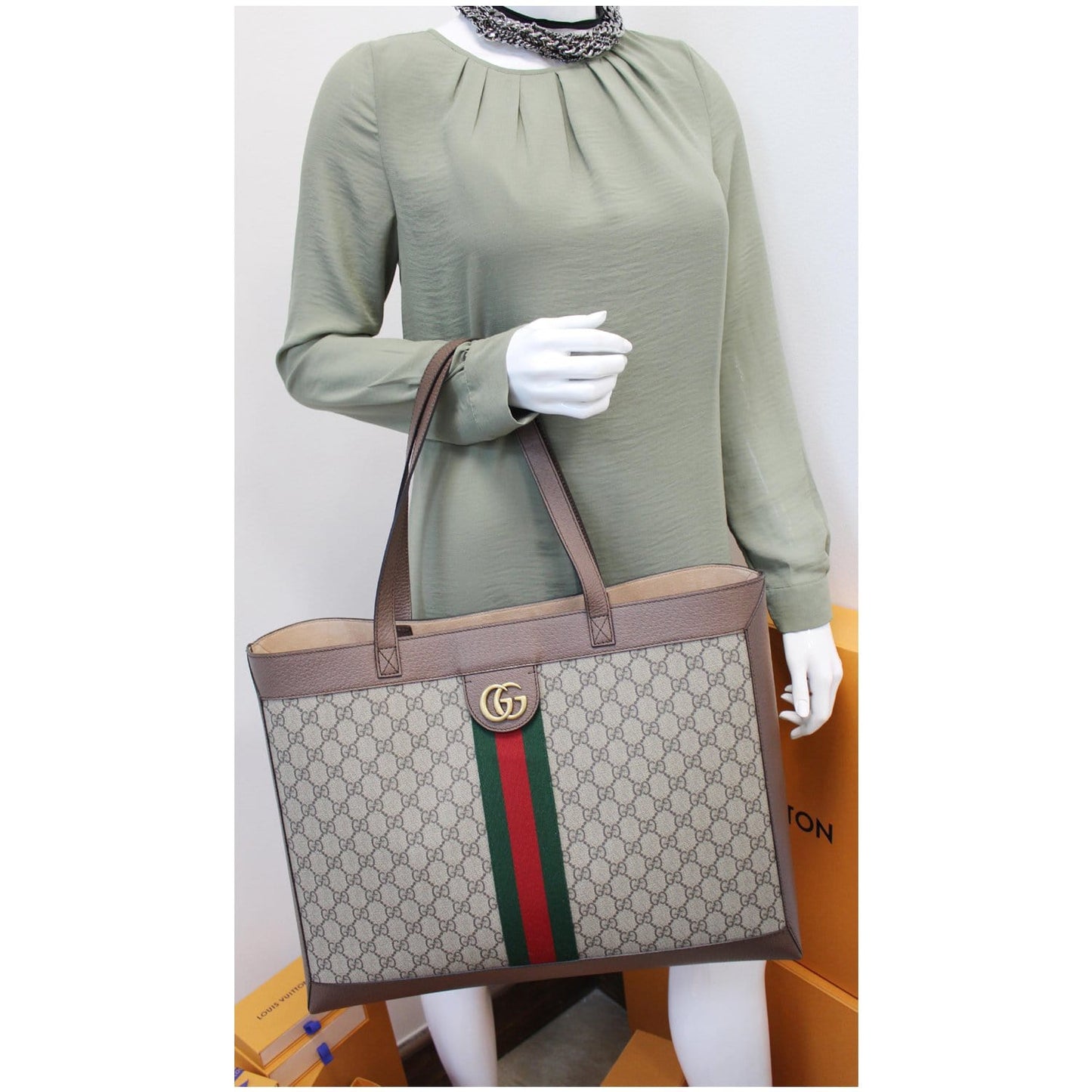 GUCCI Ophidia Soft GG Supreme Tote Bag Brown 547947