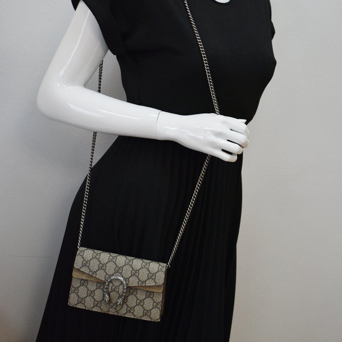 GUCCI Dionysus Super Mini GG Supreme Canvas Crossbody Bag Taupe 476432