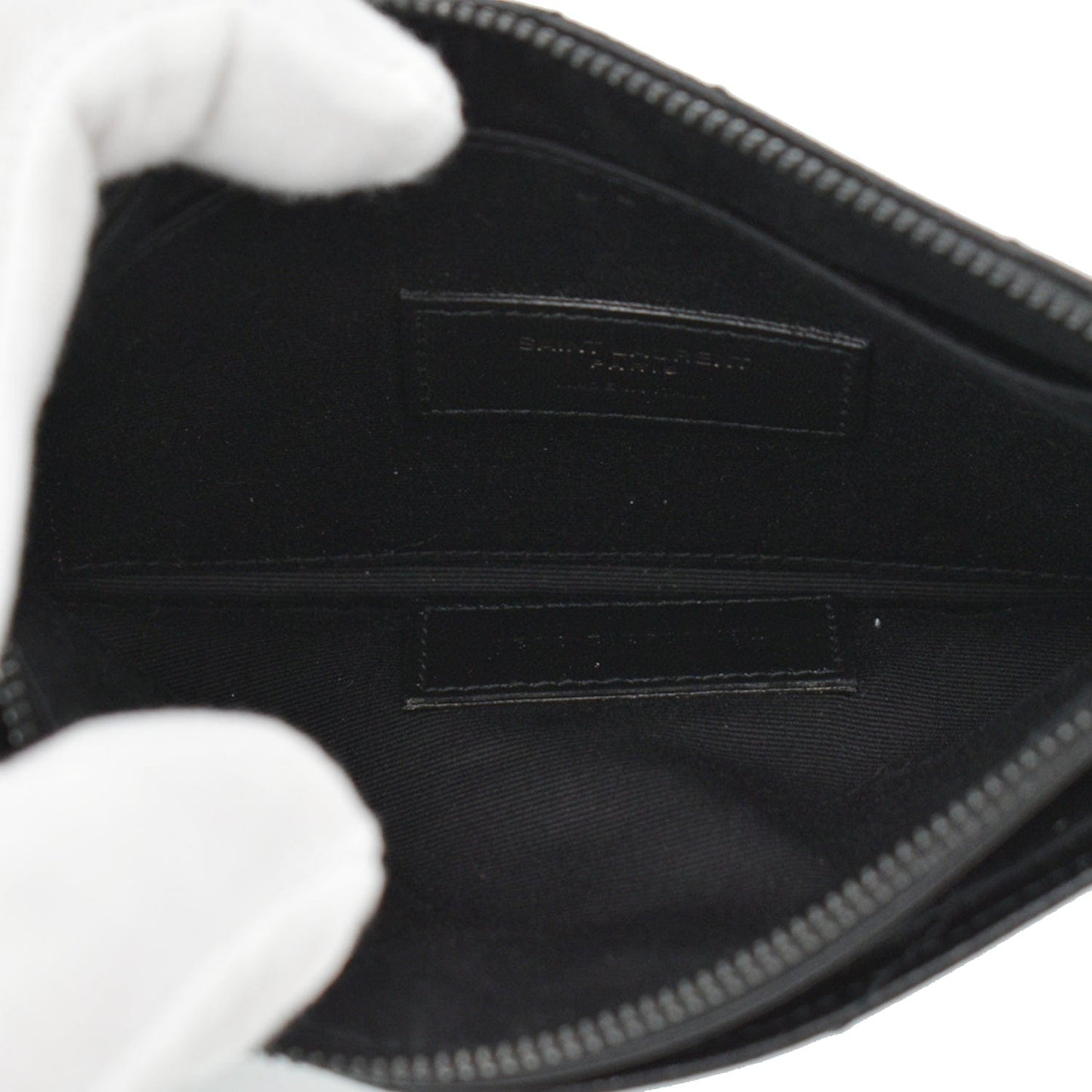 YVES SAINT LAURENT Matelasse Bill Grain De Poudre Zip Pouch Black