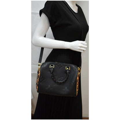 LOUIS VUITTON Speedy 25 Wild At Heart Leather Shoulder Bag Black