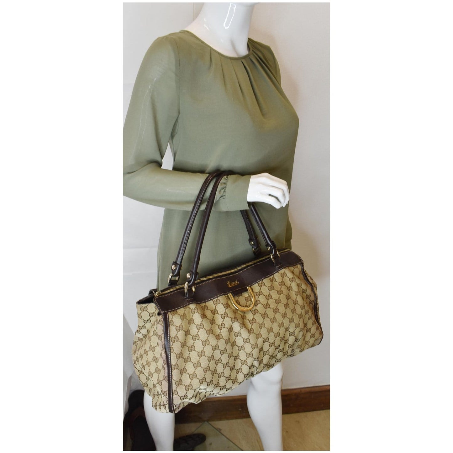 GUCCI GG Canvas Gold D Ring Tote Bag Beige/Ebony 190248