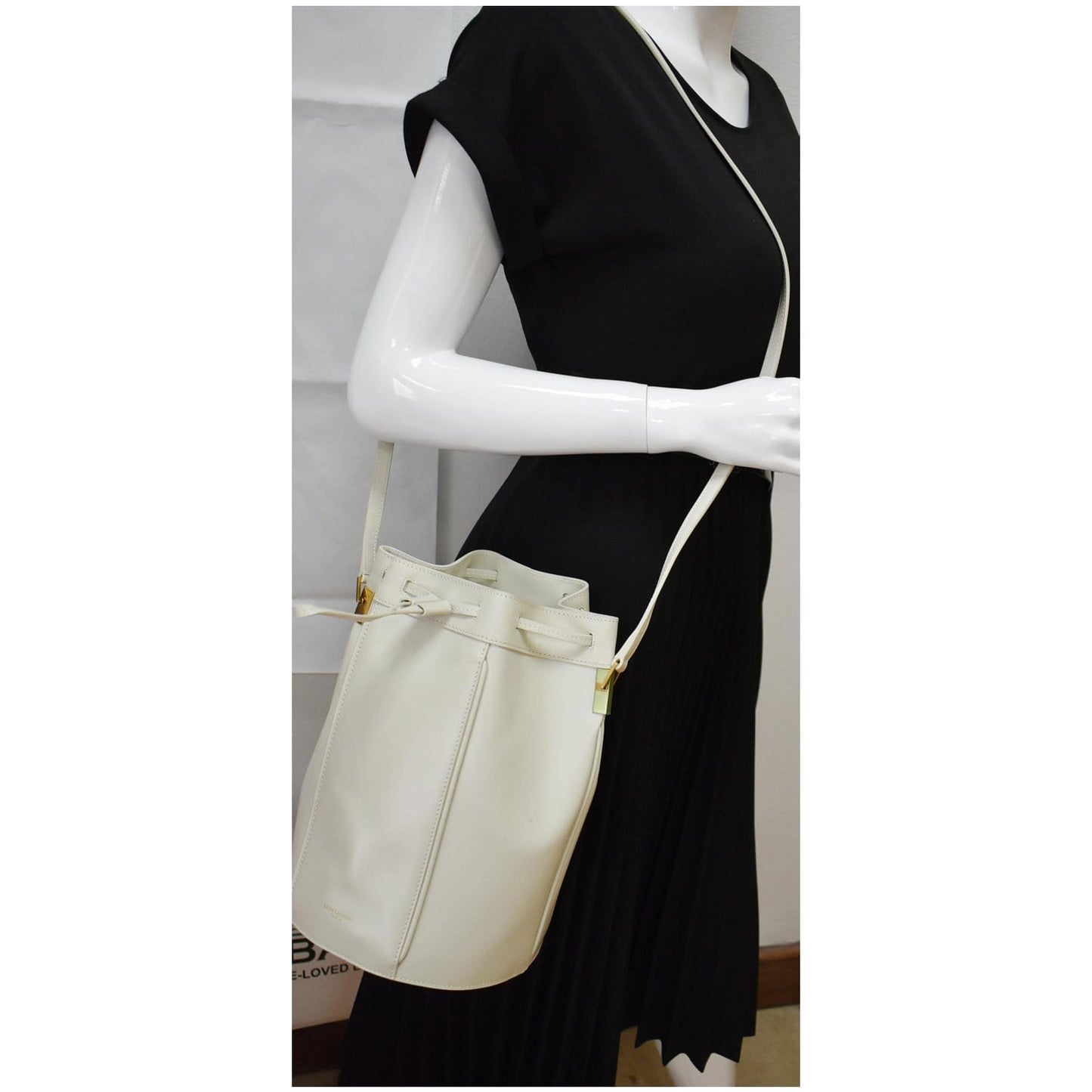YVES SAINT LAURENT Talitha Medium Leather Bucket Crossbody Bag White