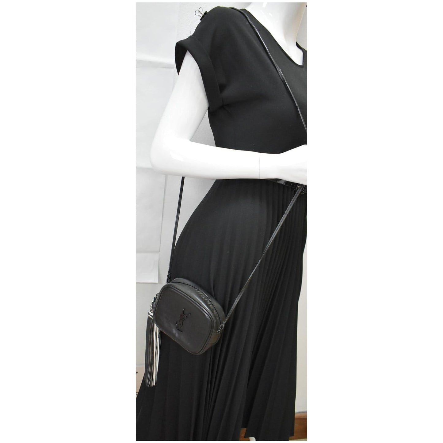 YVES SAINT LAURENT Blogger Leather Crossbody Bag Black - 20% OFF