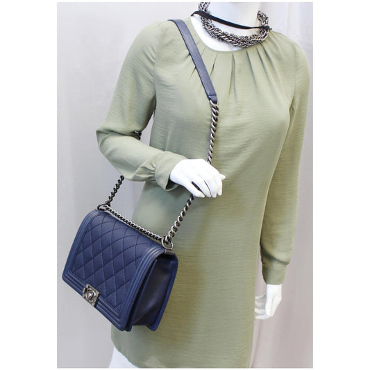 CHANEL New Medium Boy Flap Calfskin Double Stitch Shoulder Bag Navy