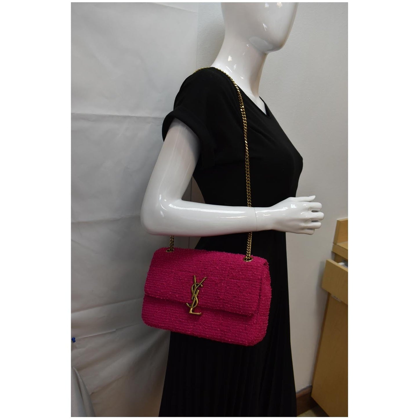 YVES SAINT LAURENT Jamie Medium Carre Rive Gauche Quilted Boucle Shoulder Bag Pink