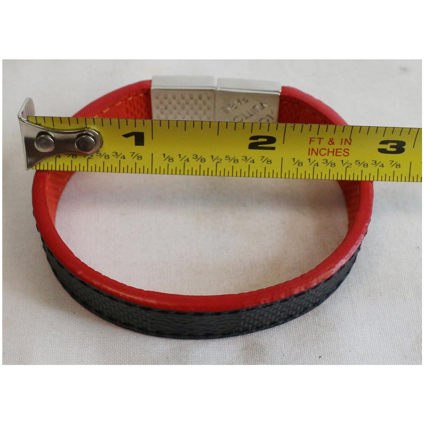 LOUIS VUITTON Damier Graphite Canvas Pull It Bracelet Black/Red
