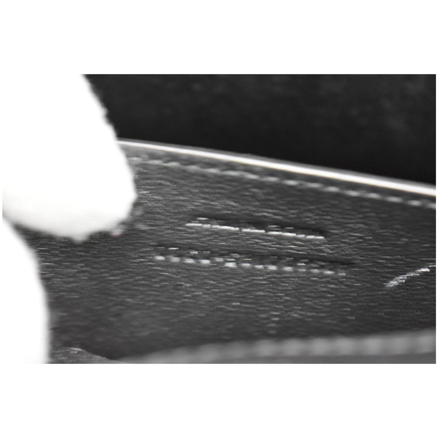 YVES SAINT LAURENT Envelope Mix Matelassé Chain Medium Leather Shoulder Bag Black