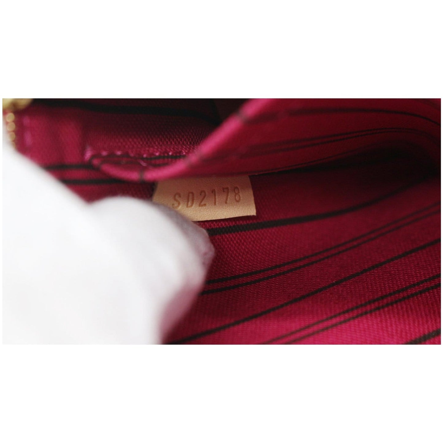 LOUIS VUITTON Neverfull MM Monogram Canvas Pochette Wristlet Pouch Fuchsia