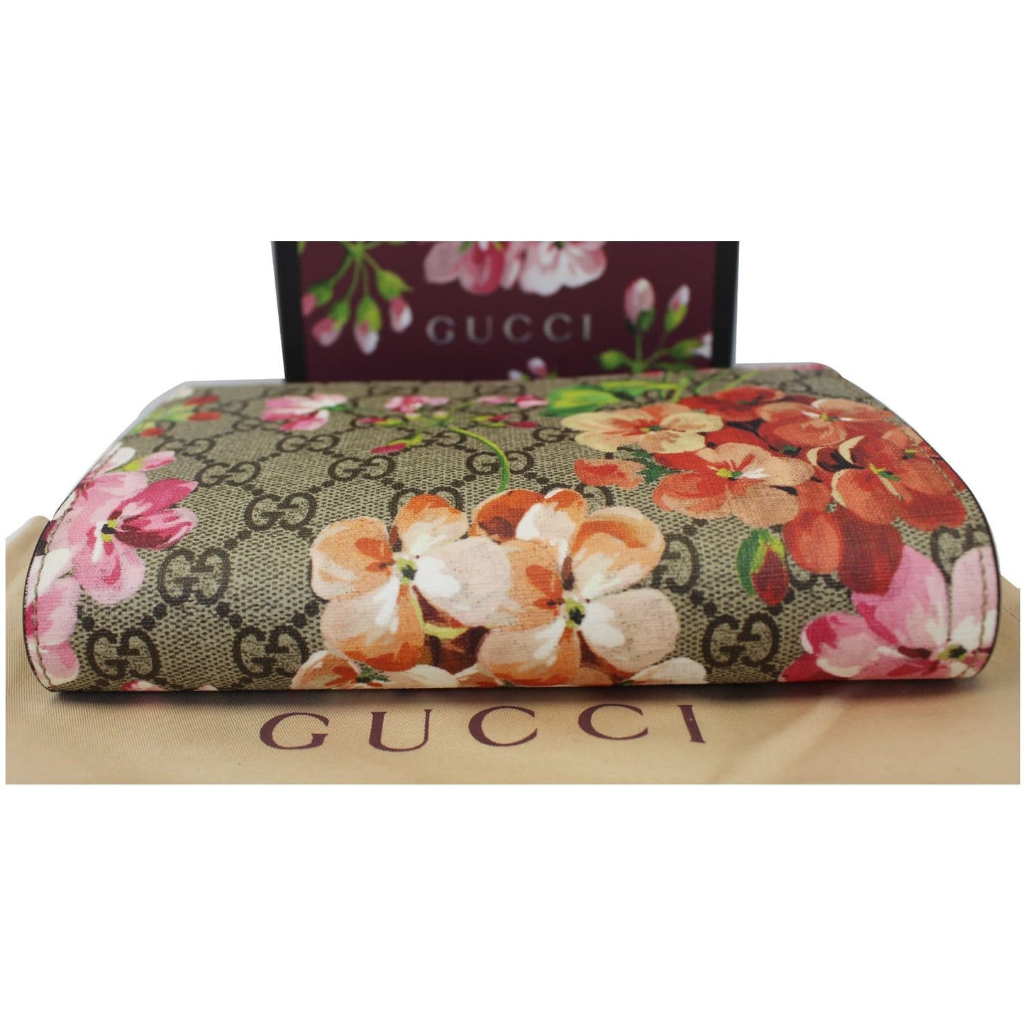 GUCCI GG Supreme Monogram Blooms Chain Wallet Beige 402724