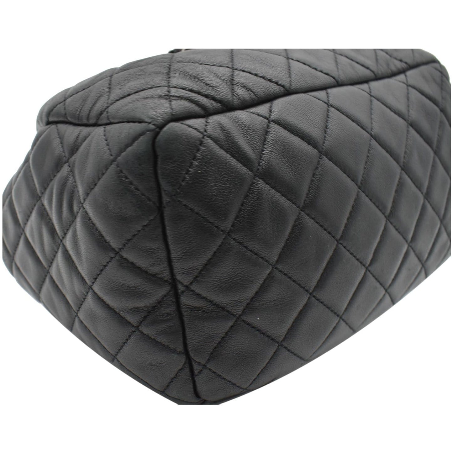 CHANEL Drawstring Bucket Quilted Lambskin Leather Shoulder Bag Black