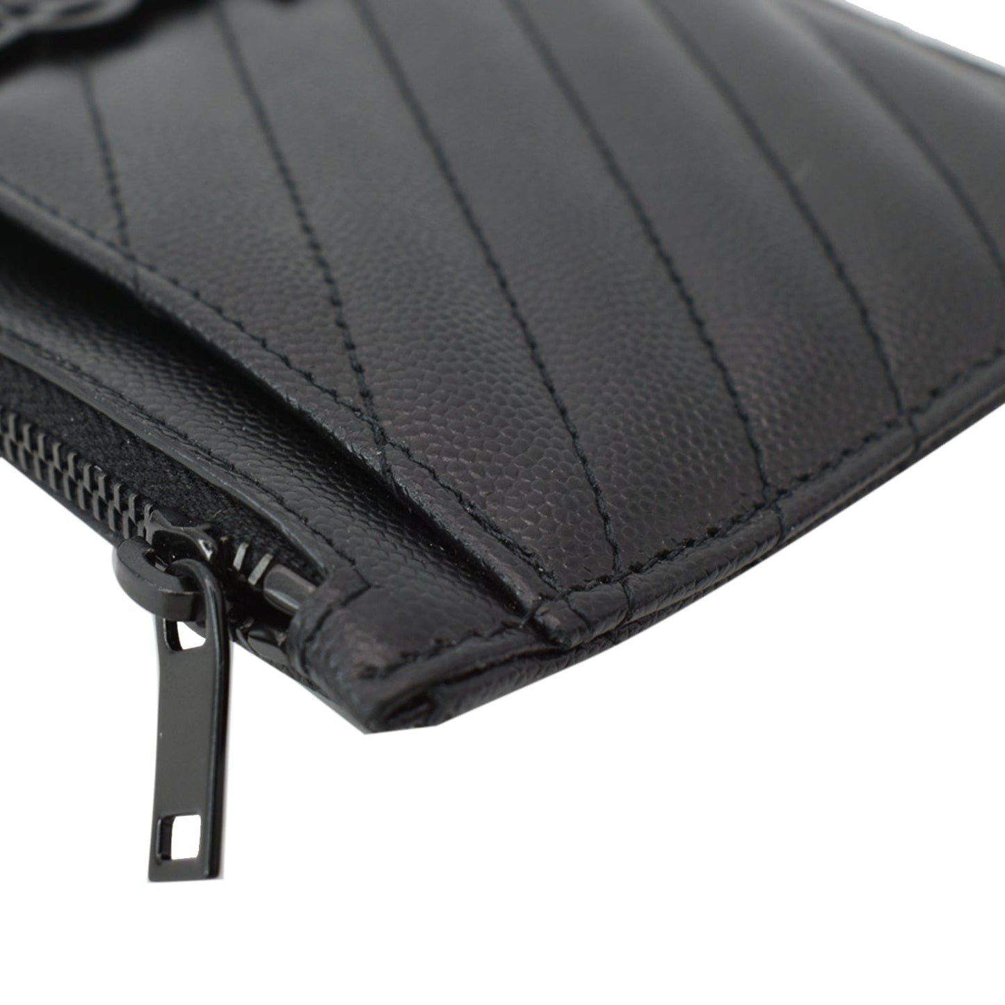 YVES SAINT LAURENT Matelasse Bill Grain De Poudre Zip Pouch Black