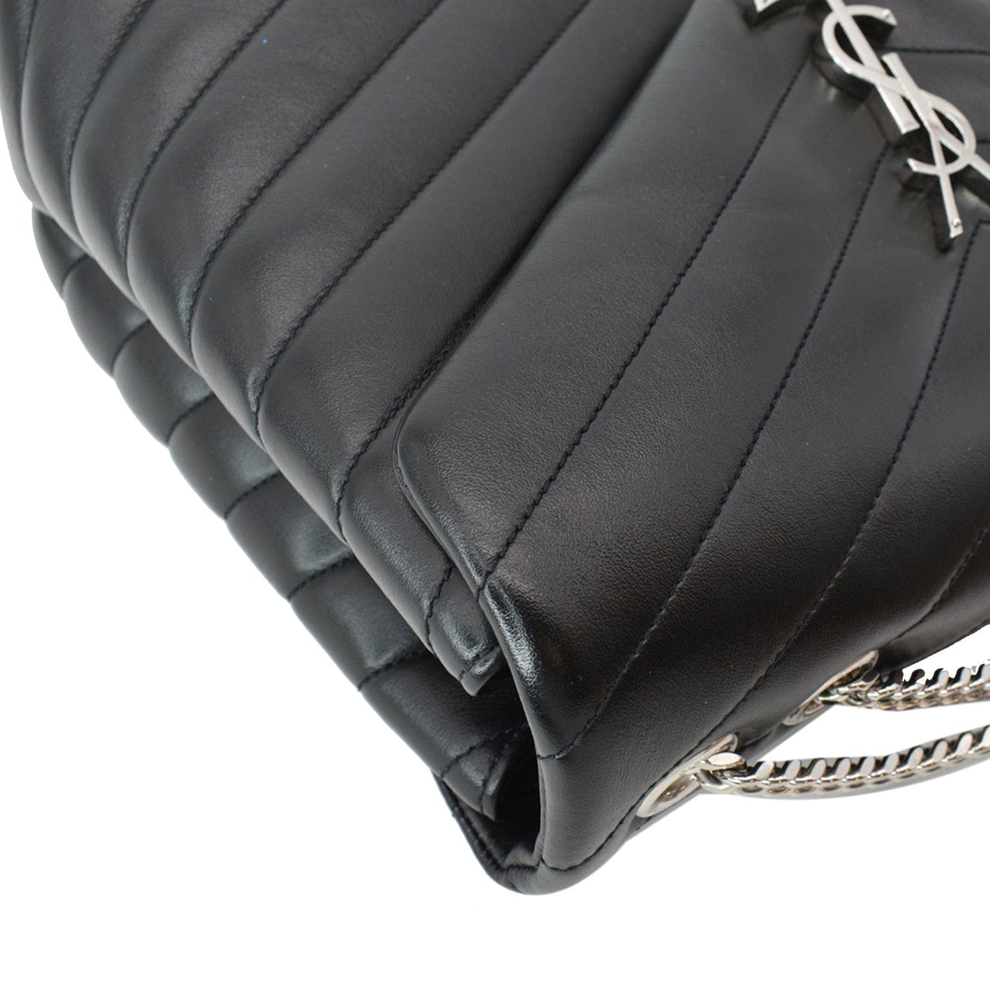 YVES SAINT LAURENT Medium Loulou Matelasse Leather Chain Shoulder Bag Black