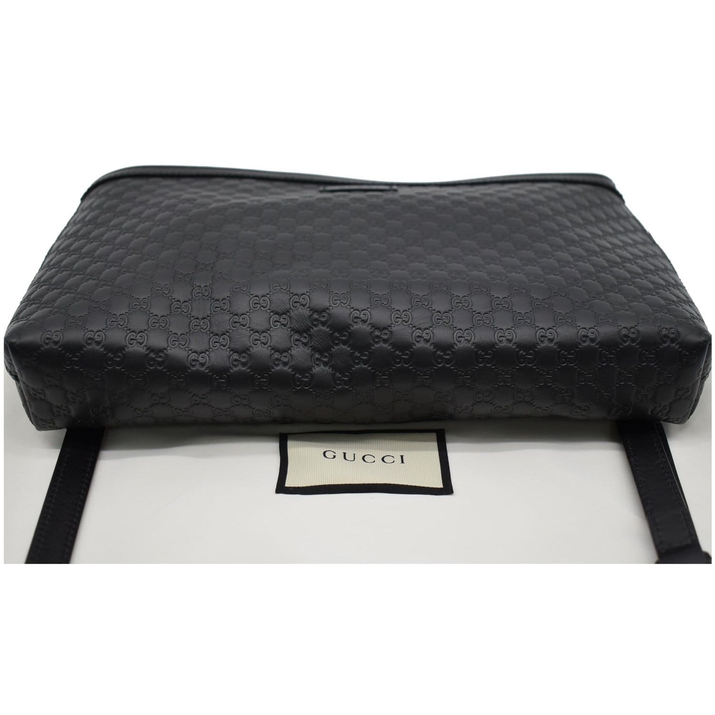 GUCCI Flat Microguccissima Leather Wallet Crossbody Black 607723