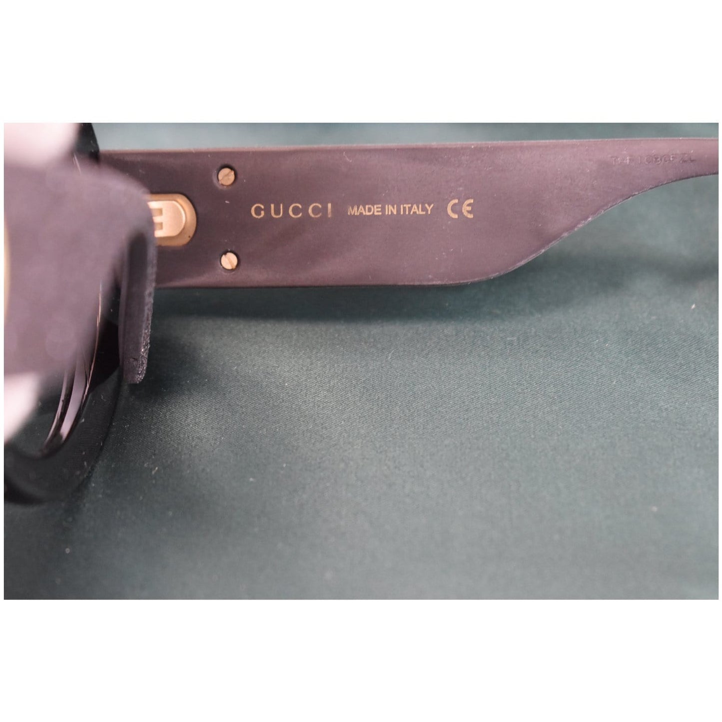 GUCCI Round Sunglasses GG0101S Black