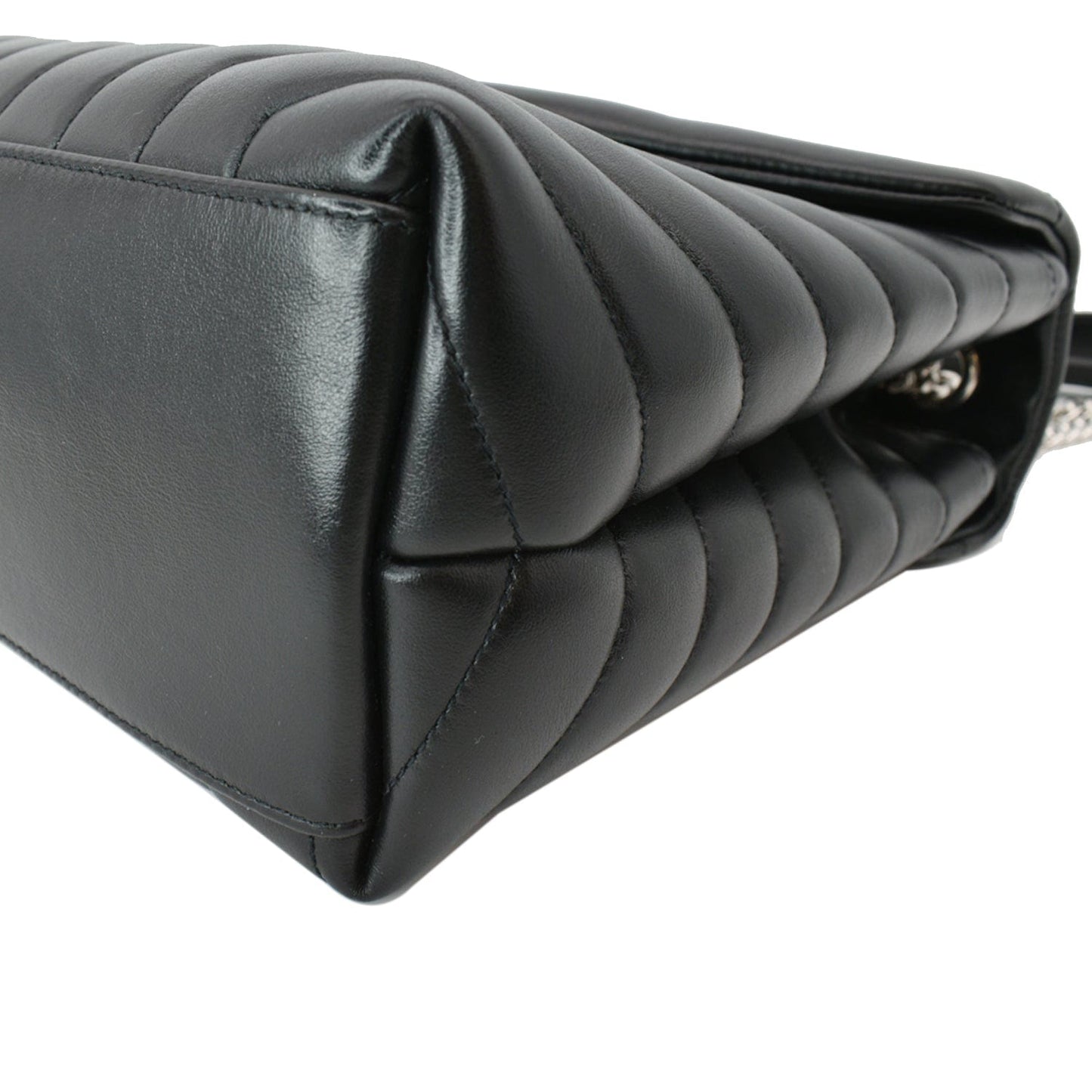 YVES SAINT LAURENT Medium Loulou Matelasse Leather Chain Shoulder Bag Black