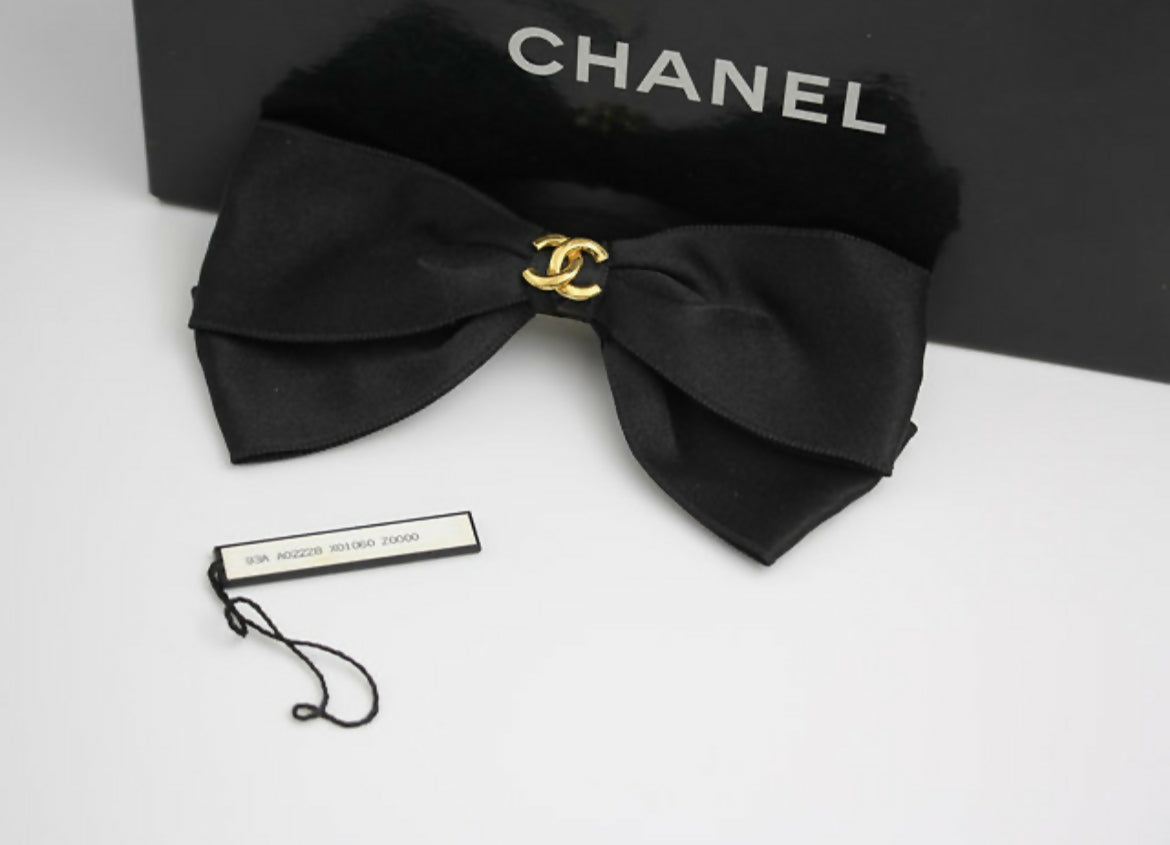 Chanel Vintage 1981-85 Silk 3D Bow Hairpin