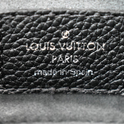 LOUIS VUITTON Beaubourg Mahina Leather Hobo Shoulder Bag Black