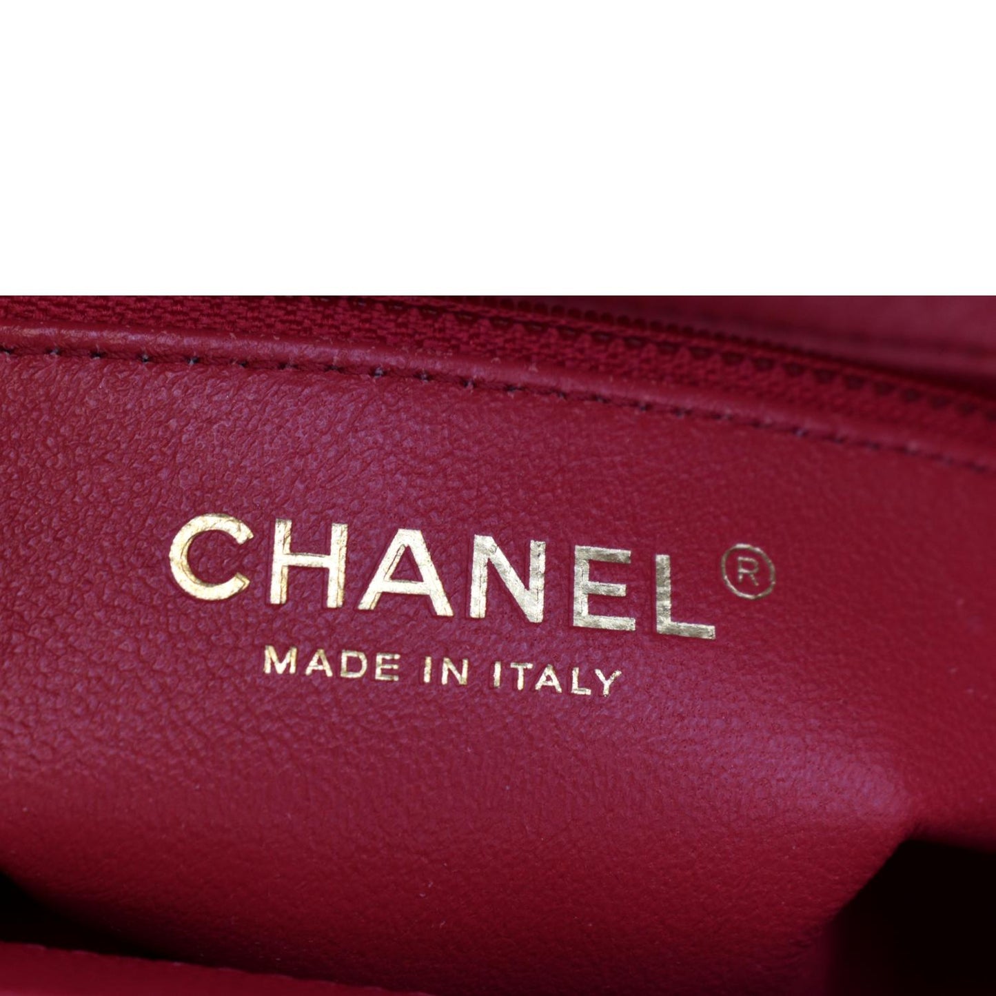 CHANEL Business Affinity Small Caviar Quilted Shoulder Bag Red