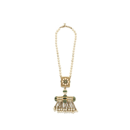 Chanel CC logo/Pearl Drop Necklace 2015 Limited Edition Multicolour Light Gold Tone