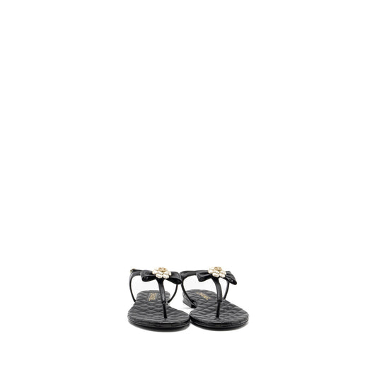 Chanel size 38 camellia leather Sandals black L