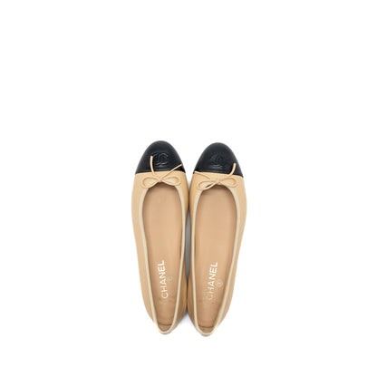 Chanel Size 41.5 Ballerina Flat Shoes Lambskin Beige/Black