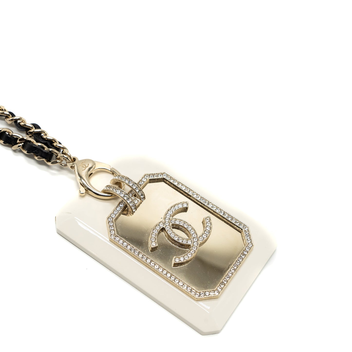 Chanel 21A Long Necklace Card Holder Leather Chain White L