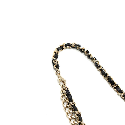 Chanel 21A Long Necklace Card Holder Leather Chain White L