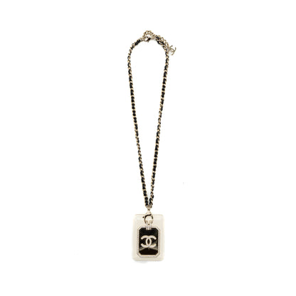 Chanel 21A Long Necklace Card Holder Leather Chain White L