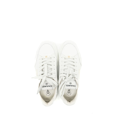 Chanel 23a Size 38 Sneaker/Trainer Calfskin White