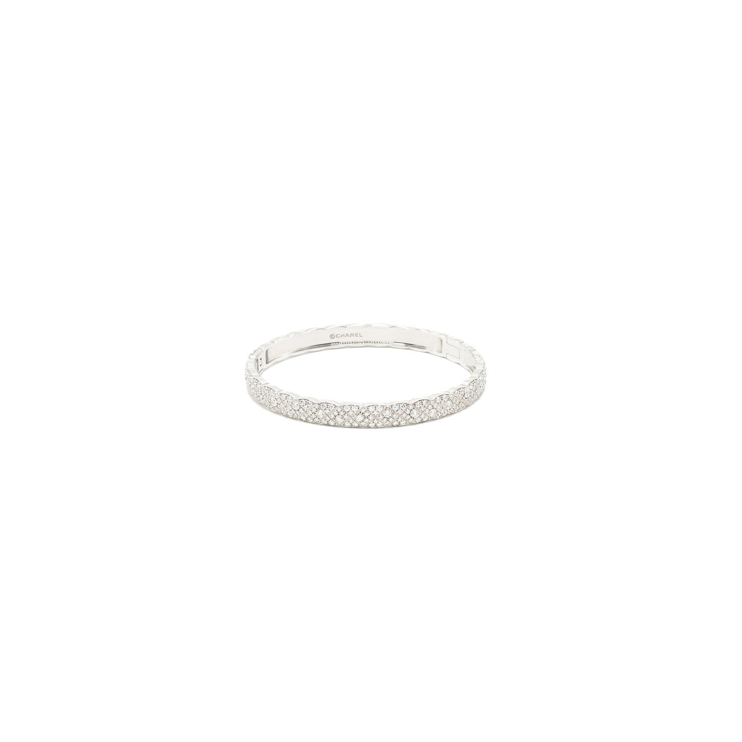 Chanel Size M Coco Crush Bracelet Quilted Motif 18k white gold diamonds