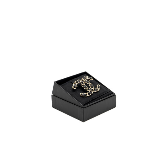 Chanel CC Logo Leather Chain Brooch L