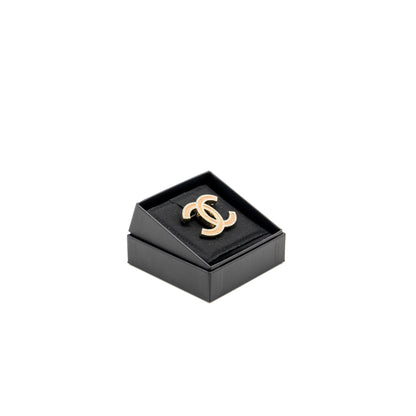 Chanel 21S CC Logo Brooch Crystal Pink