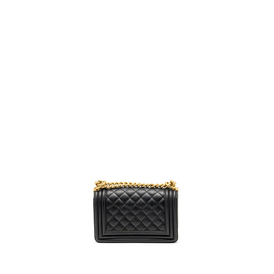 Chanel Small Boy Bag Calfskin Black  (microchip)