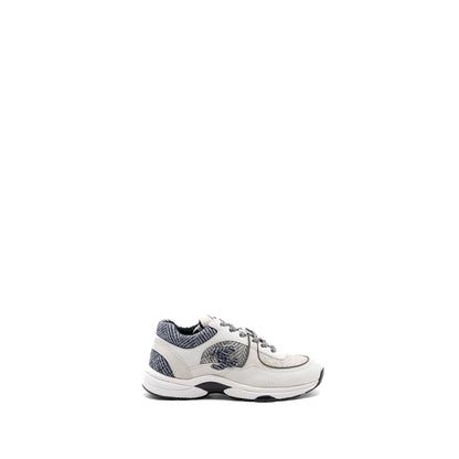 Chanel size 37 CC logo sneakers suede leather / fabric light grey