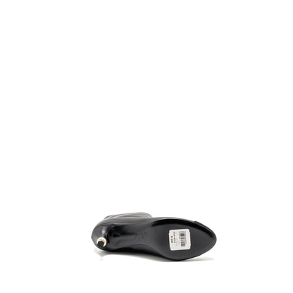 Chanel Size 37 Interlocking Boots Letter/Pearl Leather Black