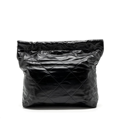 Chanel medium 22 bag shiny calfskin black  (Microchip)