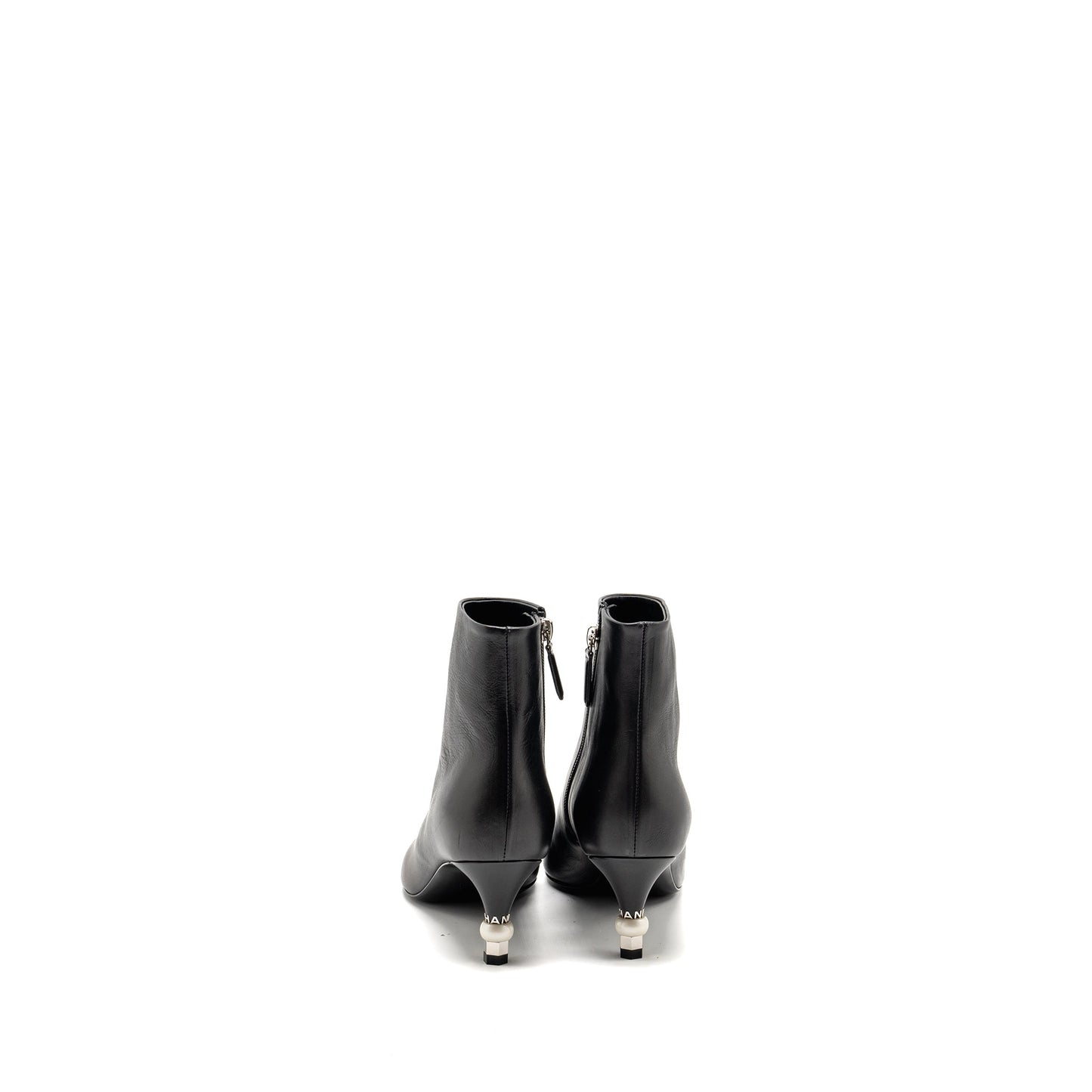 Chanel Size 37 Interlocking Boots Letter/Pearl Leather Black
