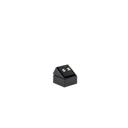 Chanel CC logo earrings with pearl light gold tone