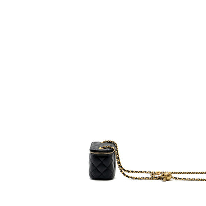 Chanel pearl crush mini vanity with chain lambskin Black