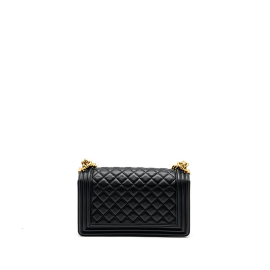 Chanel medium boy bag smooth calfskin black