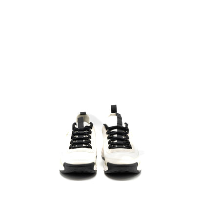 Chanel Size 38 Classic Sneaker Fabric/Suede Calfskin Black/White