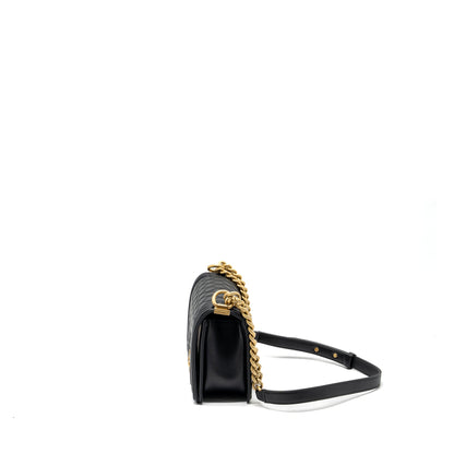 Chanel medium boy bag smooth calfskin black